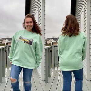 Turner Originals | Gatlinburg Tennessee Crew Neck Sweatshirt | Size Extra Large